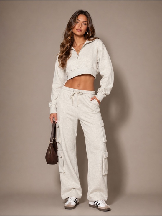 WeWoreWhat Pants - NWT WeWoreWhat Cream Wide-Leg Cargo Sweatpants - Heather Grey